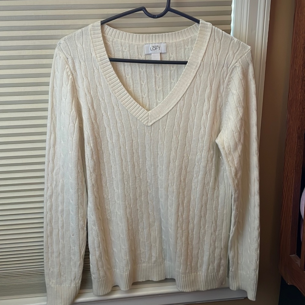 Ann Taylor Loft white v-neck sweater